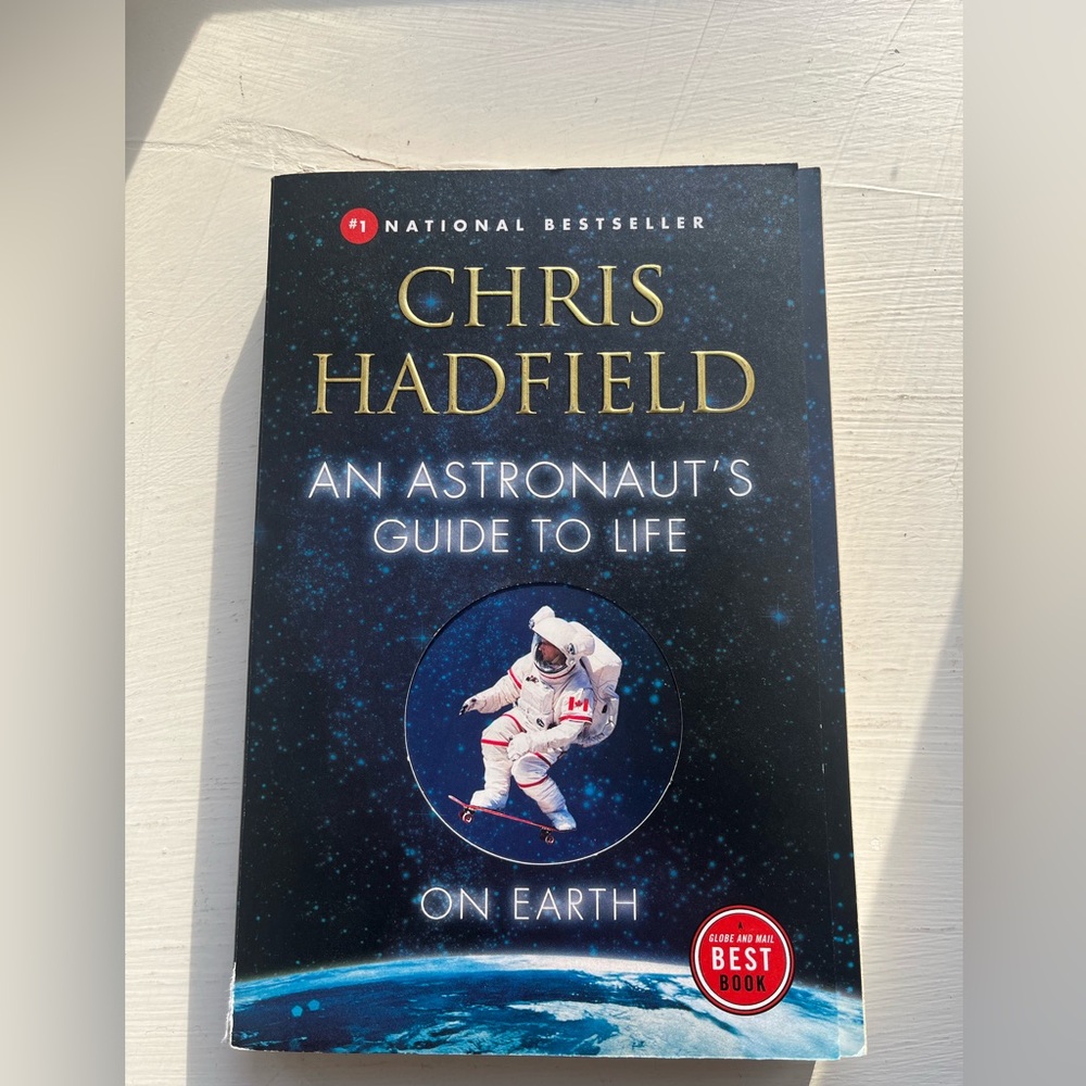 📚 3 for $15 📚  An Astronaut's Guide to Life on Earth by Chris Hadfield
